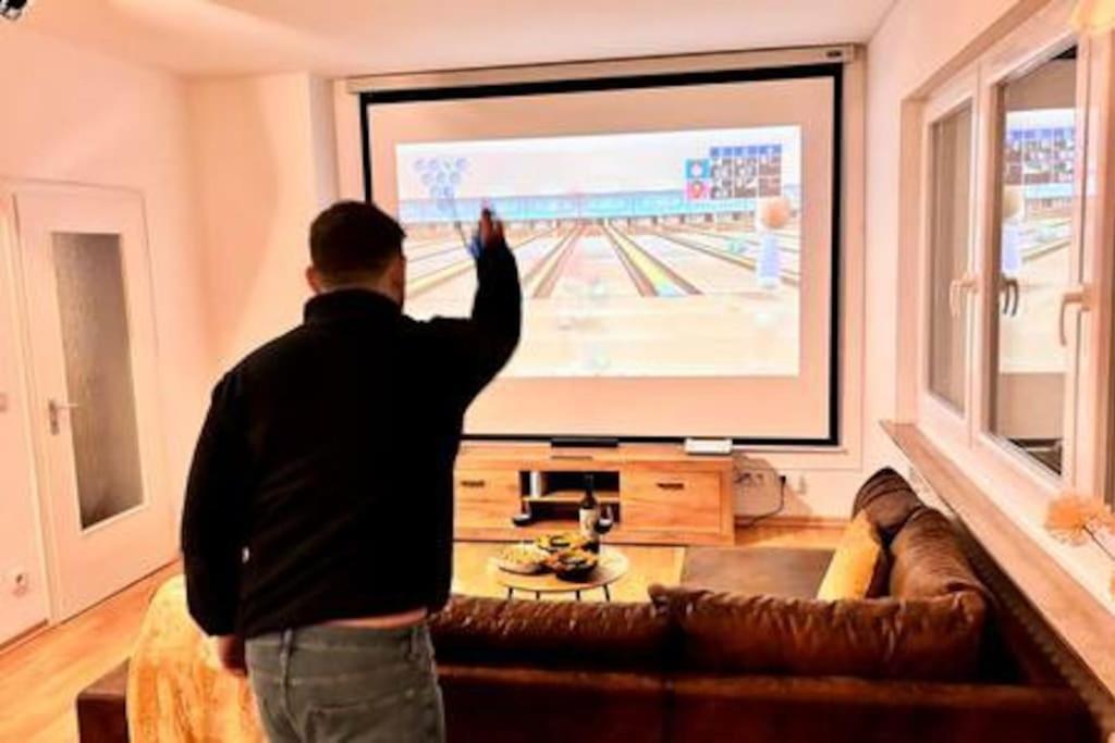 Modern & Stilvoll Mit Kino - Wii Apartment Essen Luaran gambar